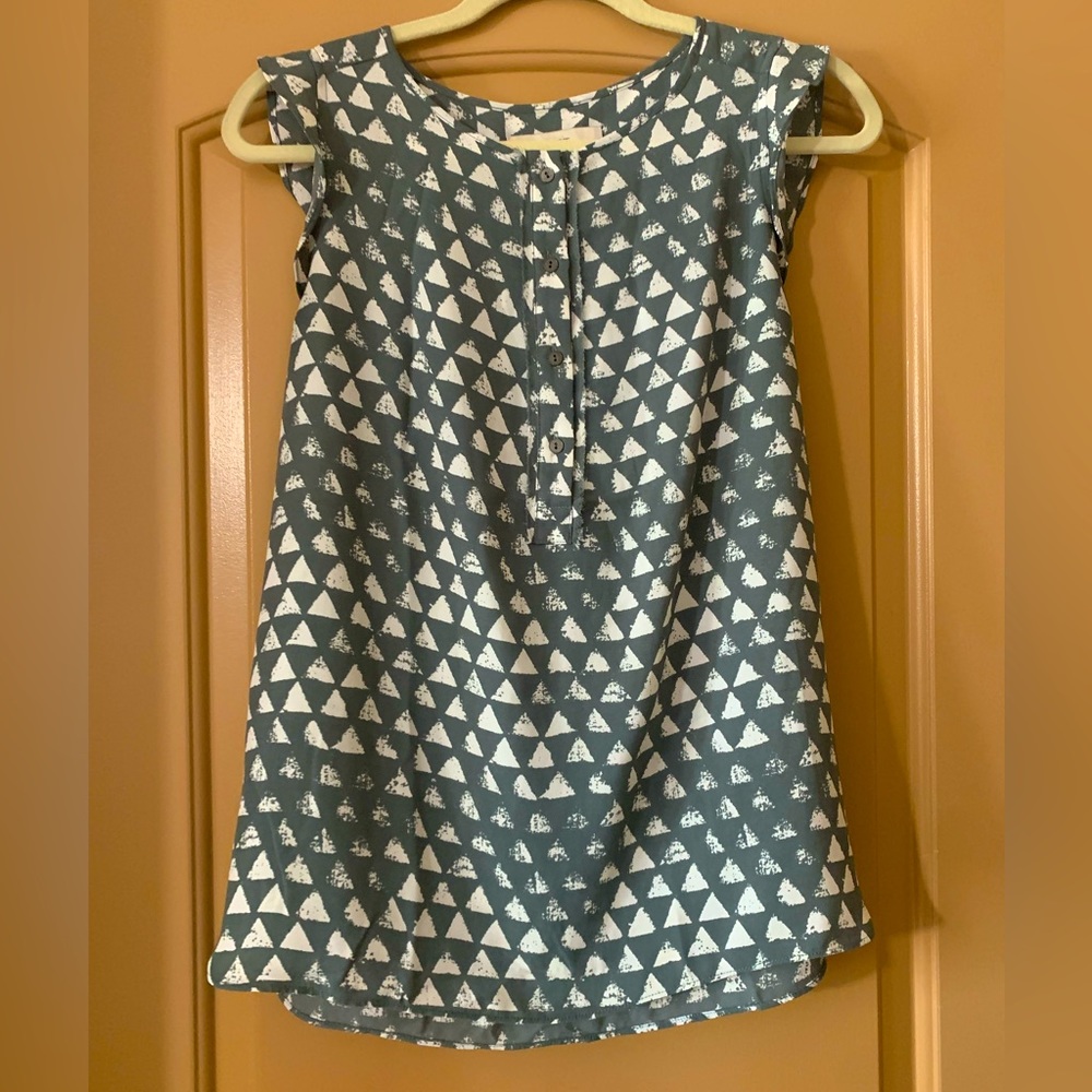 LOFT Sleeveless Blouse EUC